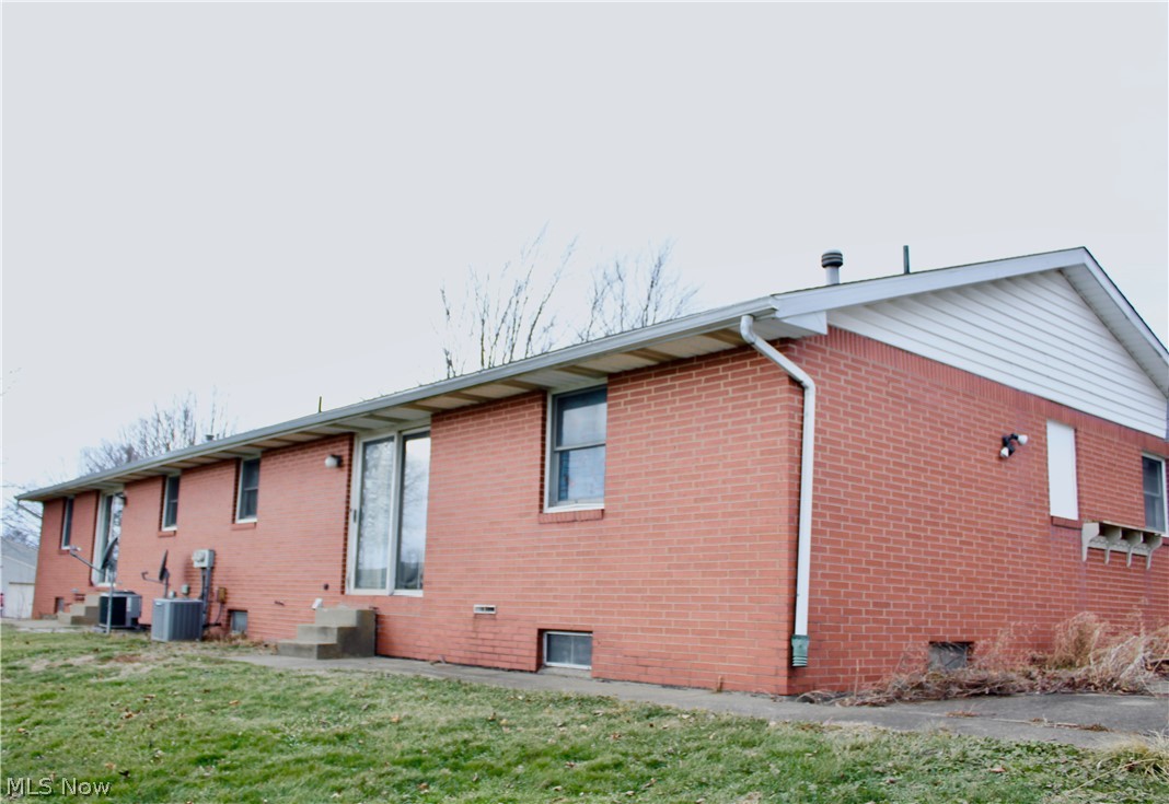 5620 Nave Street SW Canton OH 44706