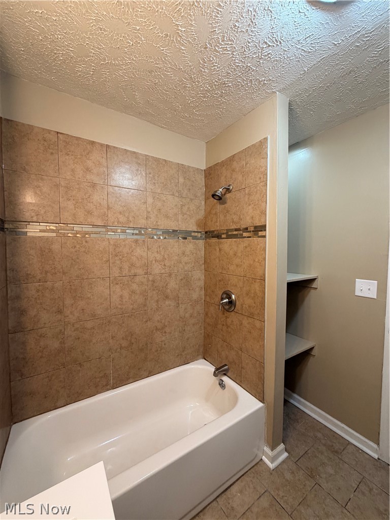 1333 E 142nd Street East Cleveland OH 44112