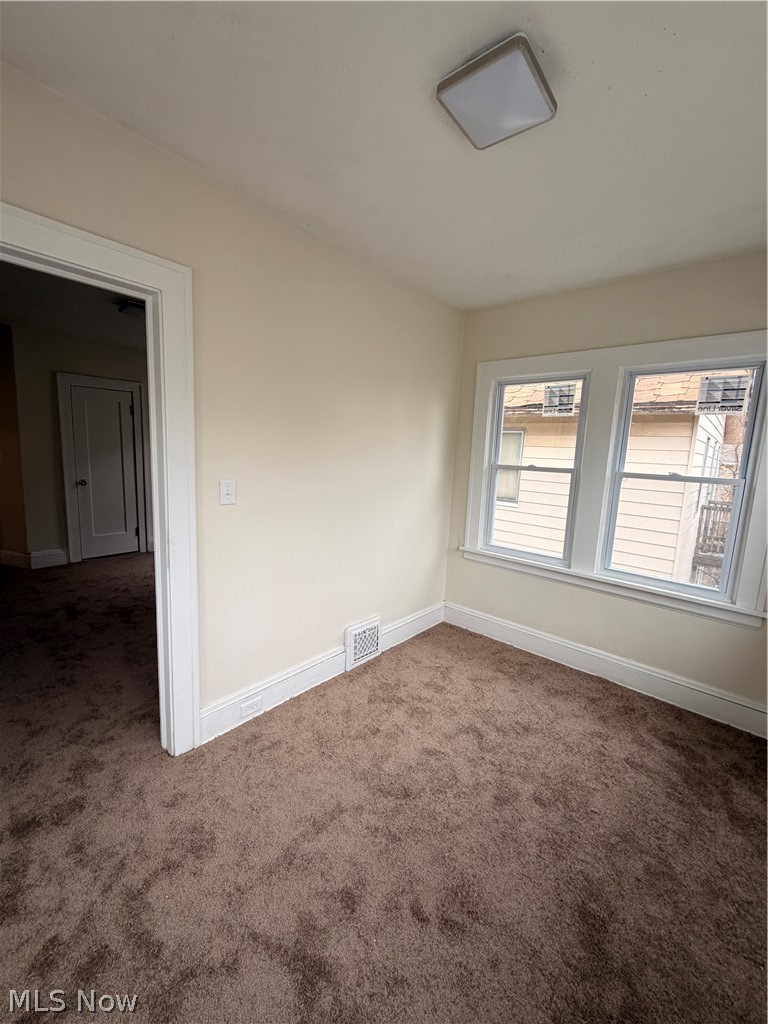 1333 E 142nd Street East Cleveland OH 44112