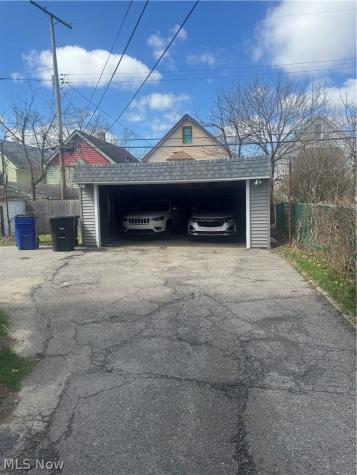 3676 E 154th Street Cleveland OH 44120