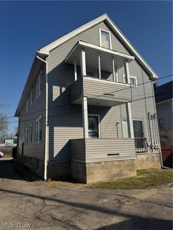 3676 E 154th Street Cleveland OH 44120