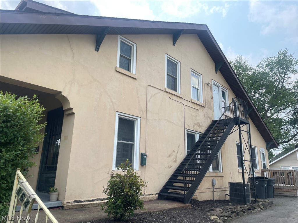 162 Belvedere Avenue SE Warren OH 44483