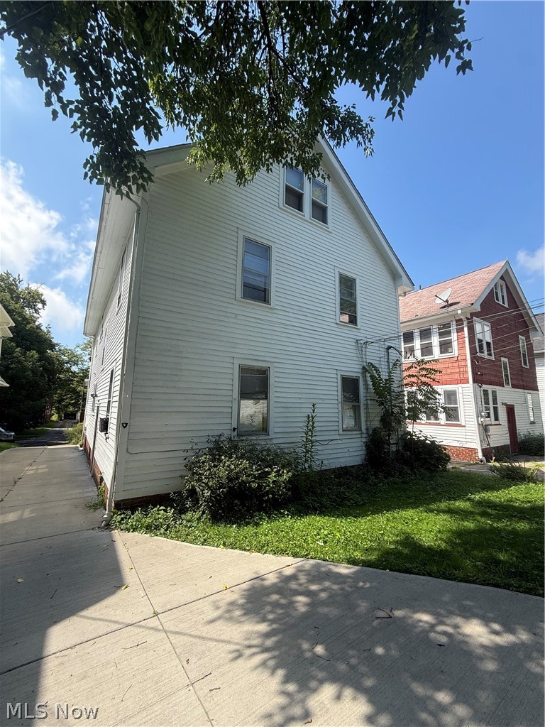 2177 Oakdale Road Cleveland Heights OH 44118