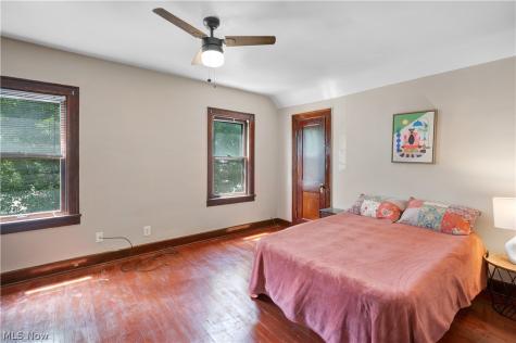 3404 Montclair Avenue Cleveland OH 44109