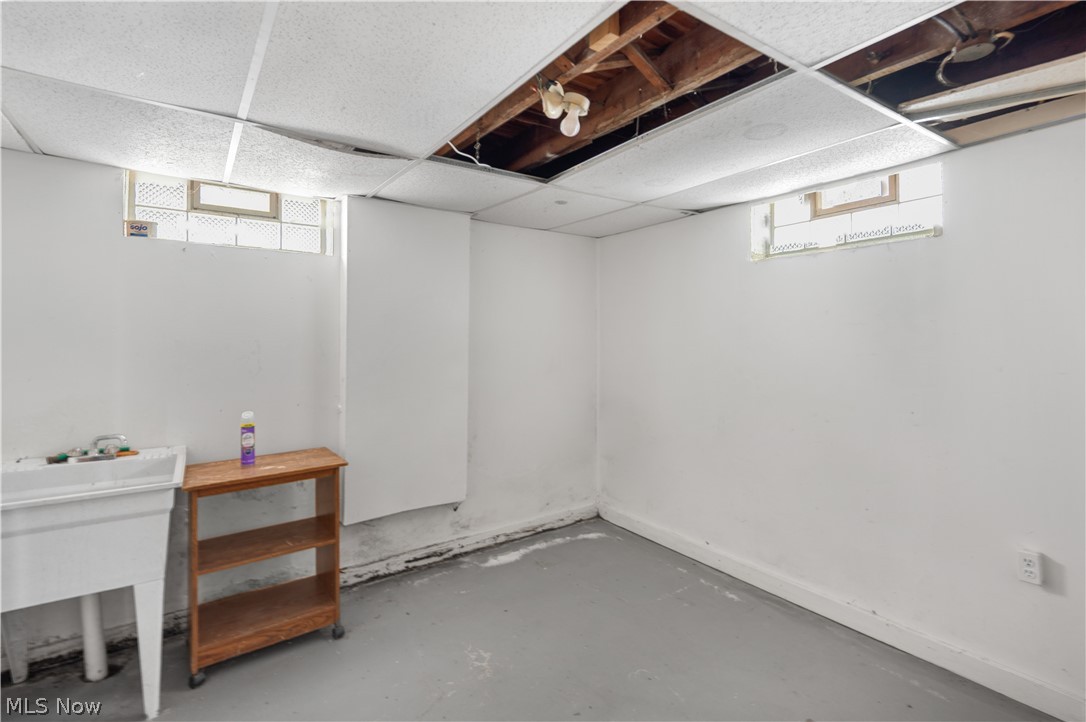 3404 Montclair Avenue Cleveland OH 44109