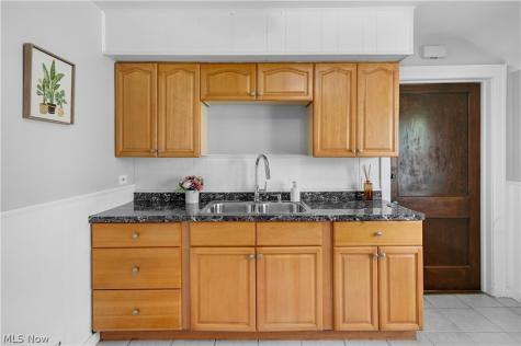 3404 Montclair Avenue Cleveland OH 44109