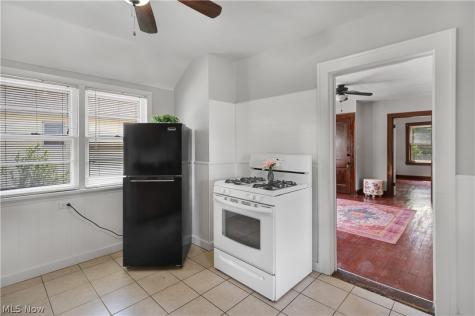 3404 Montclair Avenue Cleveland OH 44109