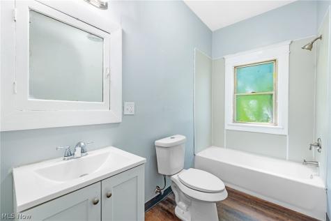 1412 W 84th Street Cleveland OH 44102