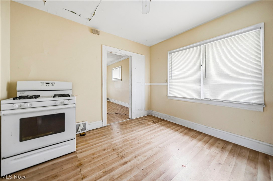 4150 E 142nd Street Cleveland OH 44128