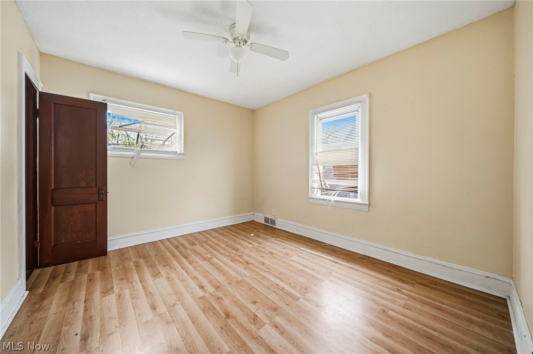 4150 E 142nd Street Cleveland OH 44128