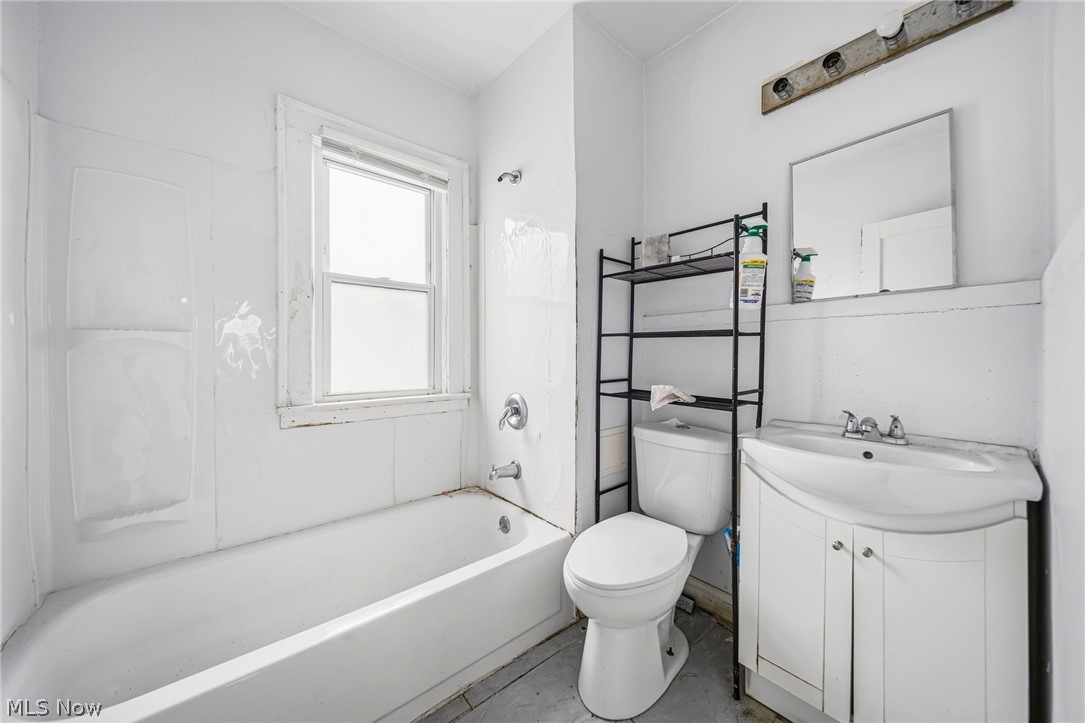 4150 E 142nd Street Cleveland OH 44128