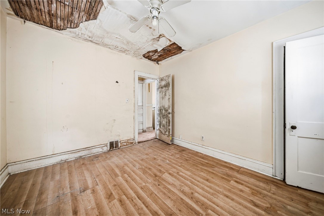 4150 E 142nd Street Cleveland OH 44128