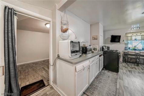 7426 Spafford Road Cleveland OH 44105