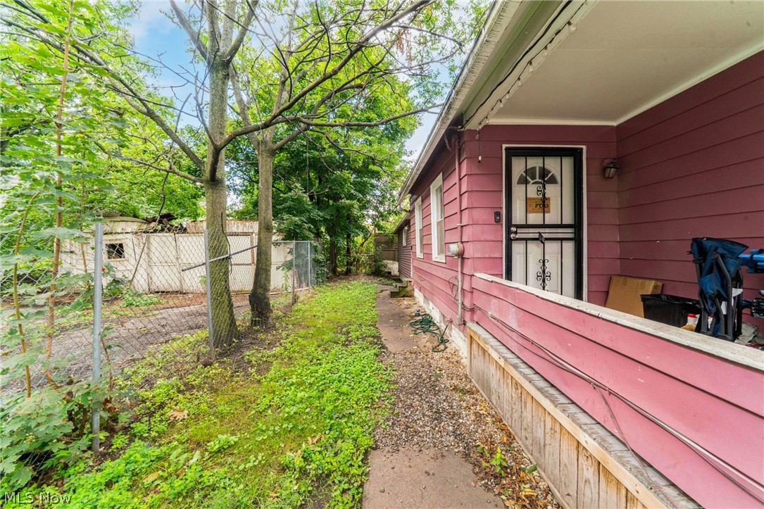 7426 Spafford Road Cleveland OH 44105