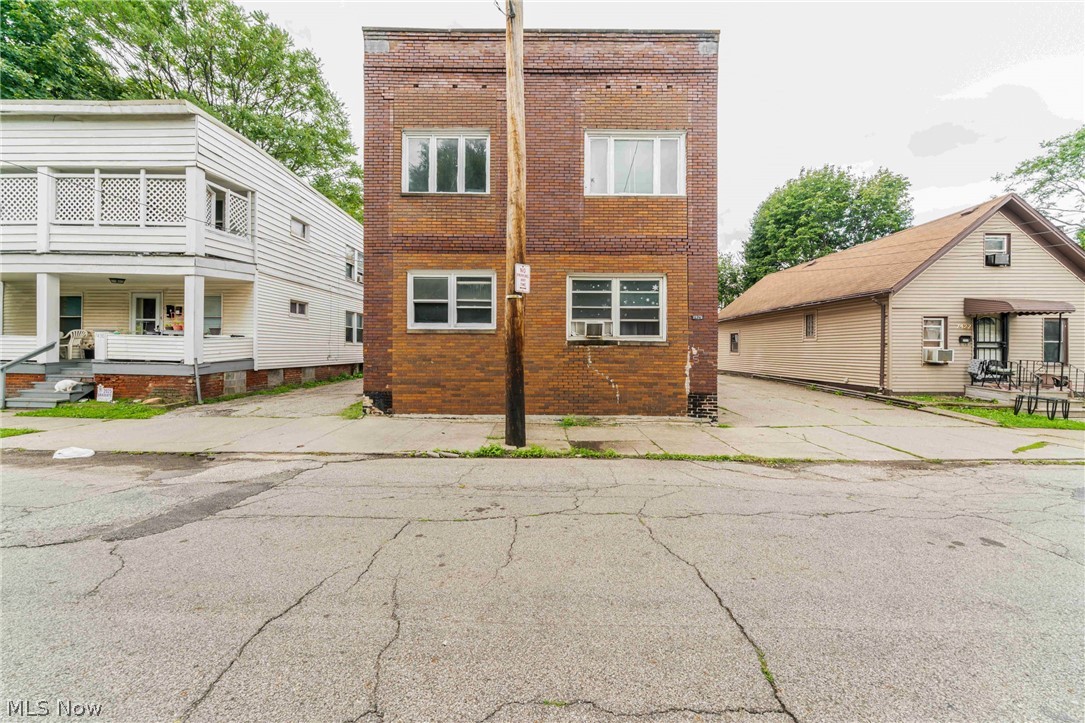 7426 Spafford Road Cleveland OH 44105