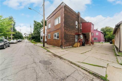 7426 Spafford Road Cleveland OH 44105