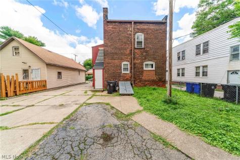 7426 Spafford Road Cleveland OH 44105
