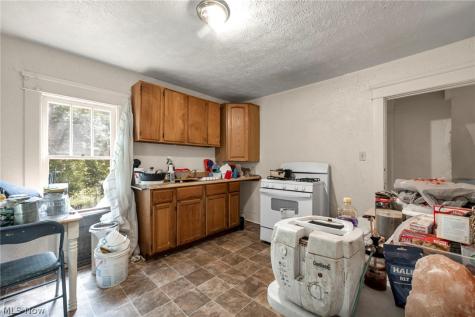 56 Vesper Street Akron OH 44310