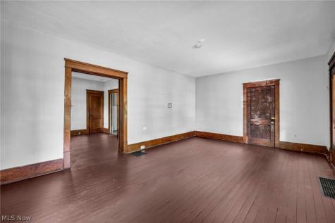 56 Vesper Street Akron OH 44310