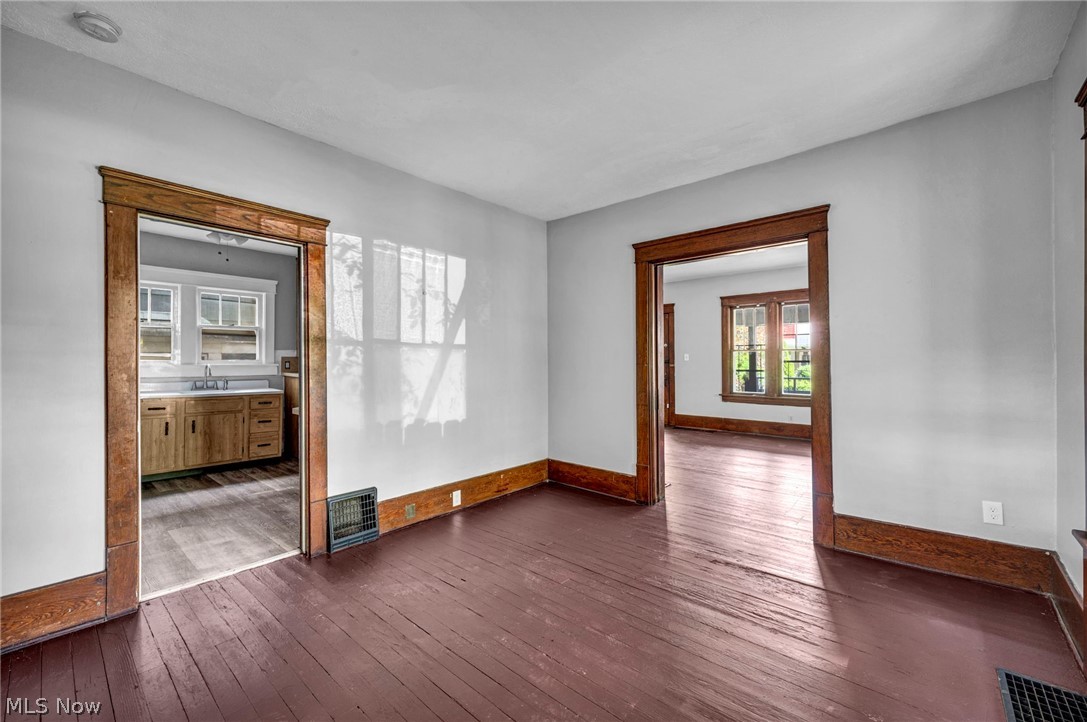 56 Vesper Street Akron OH 44310