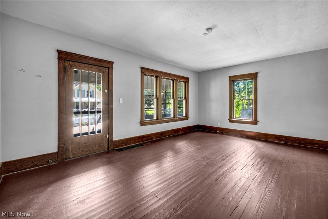 56 Vesper Street Akron OH 44310