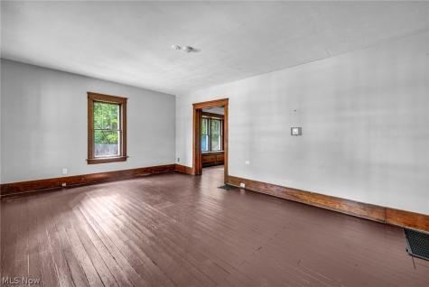 56 Vesper Street Akron OH 44310