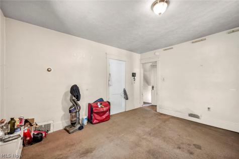56 Vesper Street Akron OH 44310