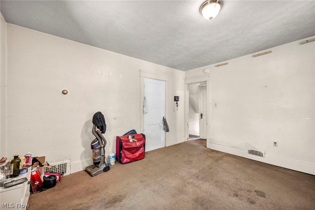 56 Vesper Street Akron OH 44310