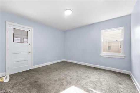 876 Eloise Drive Cleveland Heights OH 44112