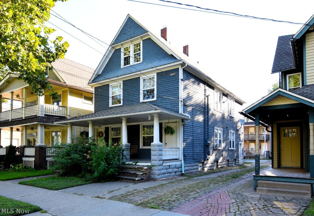2445-2447 W 11th Street Cleveland OH 44113