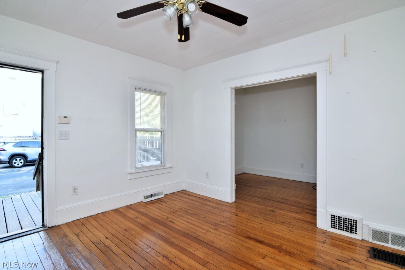 2445-2447 W 11th Street Cleveland OH 44113