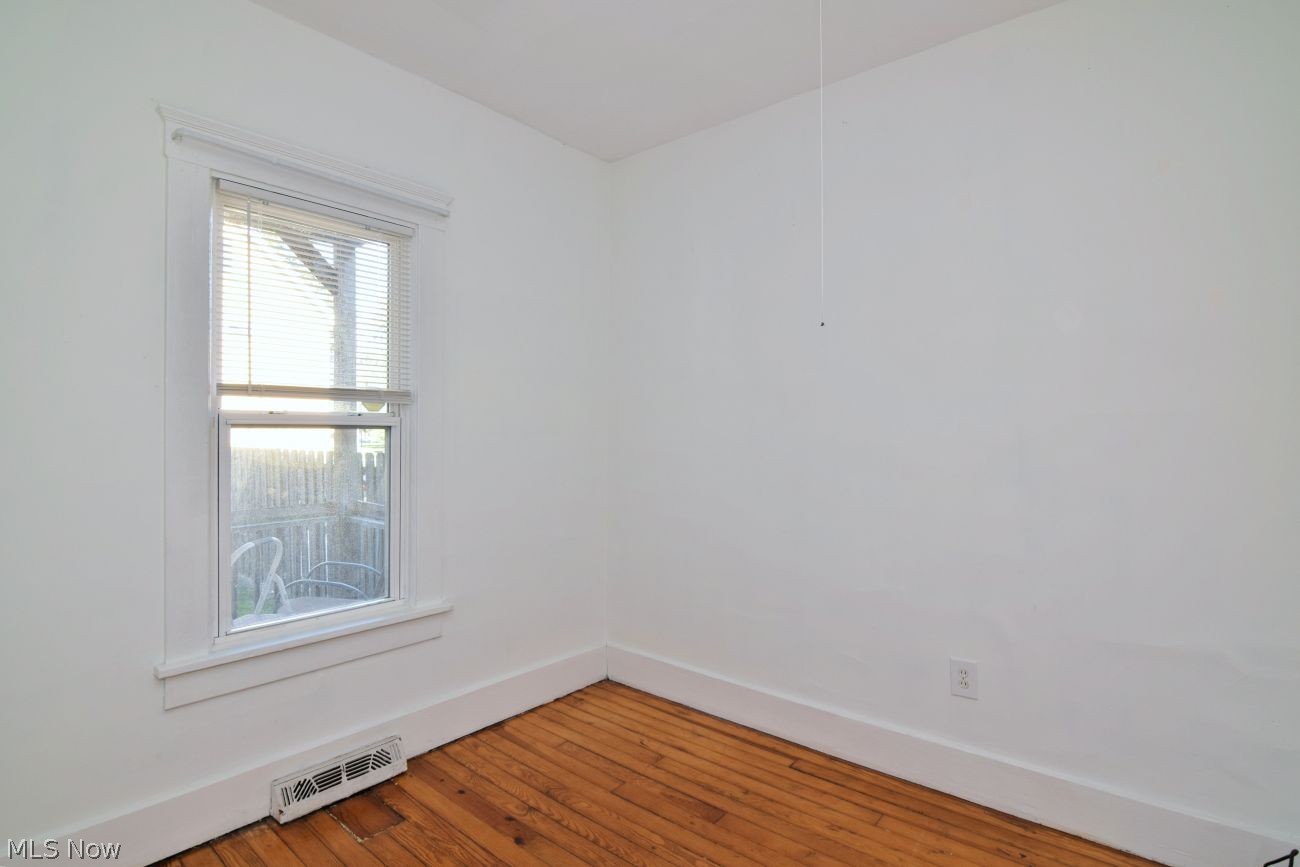 2445-2447 W 11th Street Cleveland OH 44113
