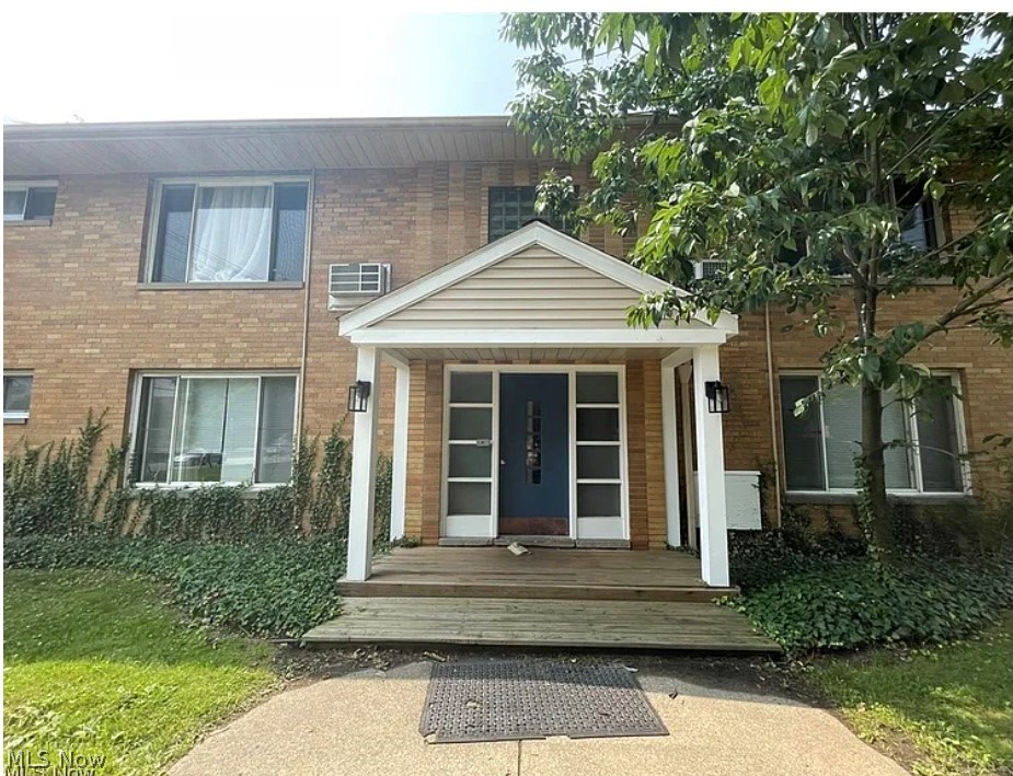 1560 Wagar Rocky River OH 44116
