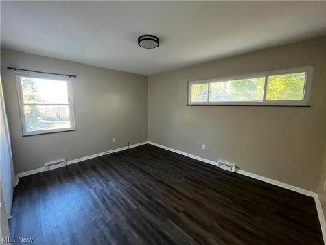 1560 Wagar Rocky River OH 44116