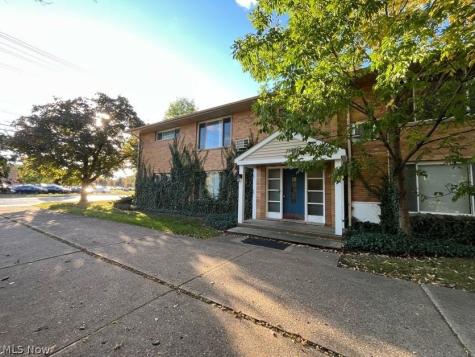 1560 Wagar Rocky River OH 44116