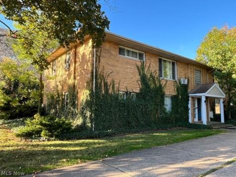 1560 Wagar Rocky River OH 44116