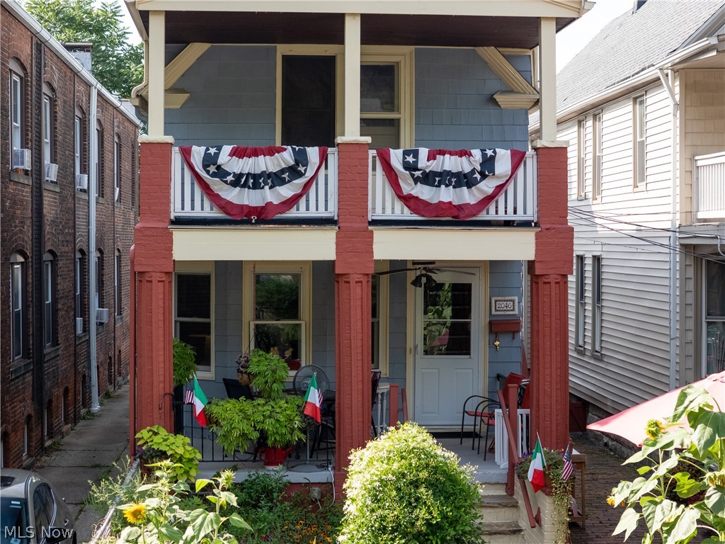 2046 Fairview Avenue Cleveland OH 44106