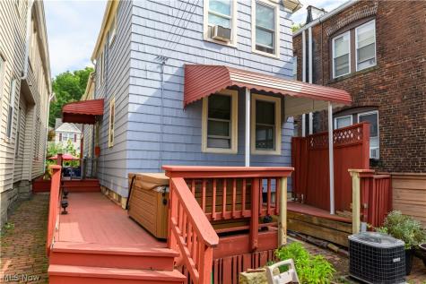 2046 Fairview Avenue Cleveland OH 44106