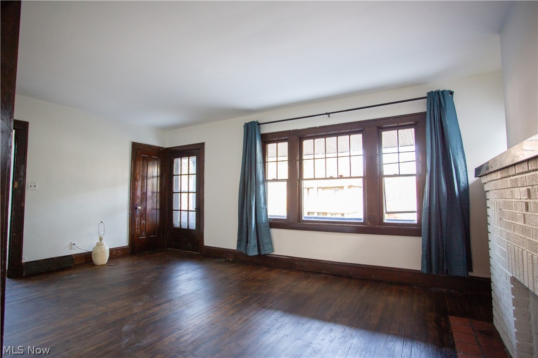 18014 Harland Avenue Cleveland OH 44119