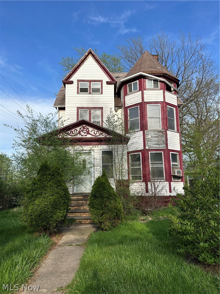 1821 E 93rd Street Cleveland OH 44106