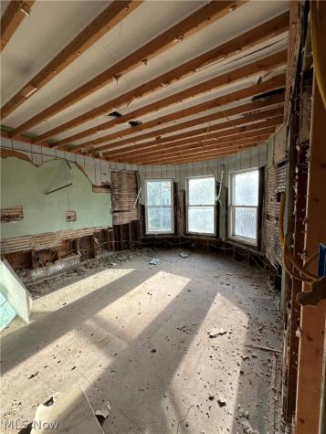 1821 E 93rd Street Cleveland OH 44106