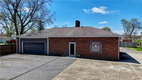 1307-1309 Main Avenue W Massillon OH 44647