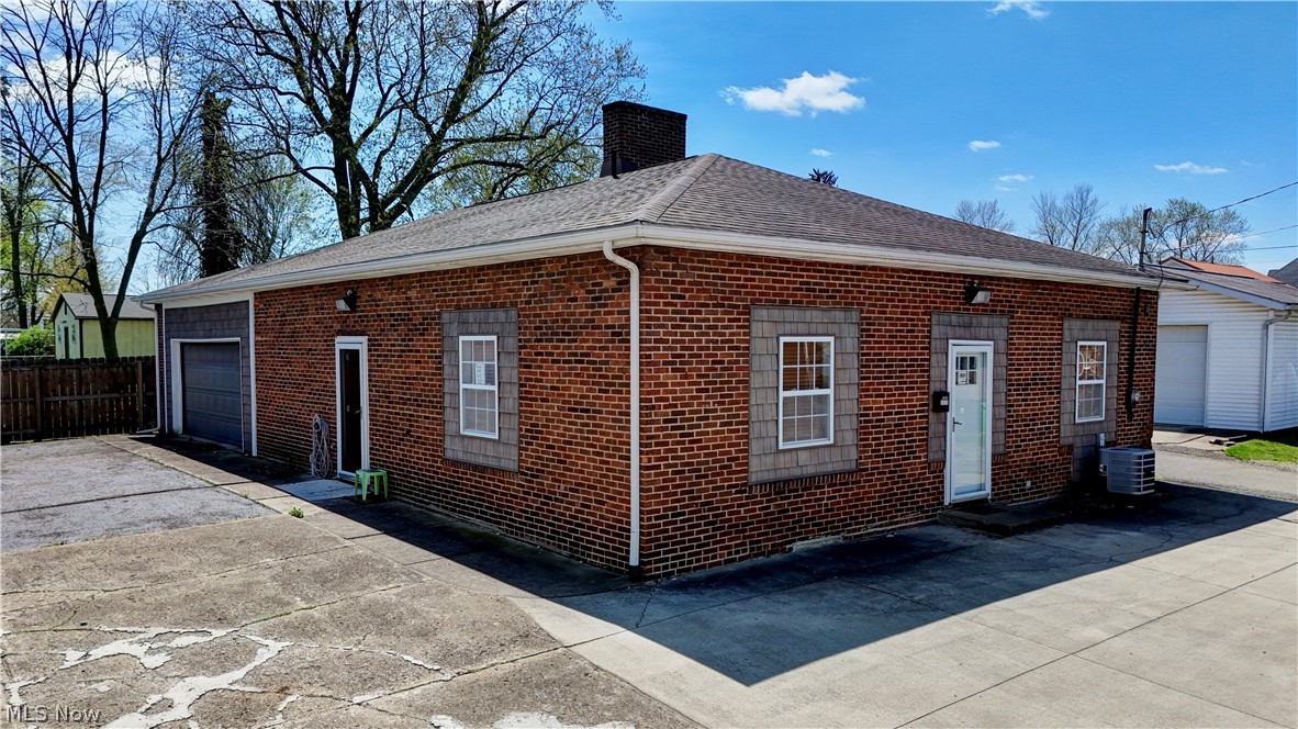 1307-1309 Main Avenue W Massillon OH 44647
