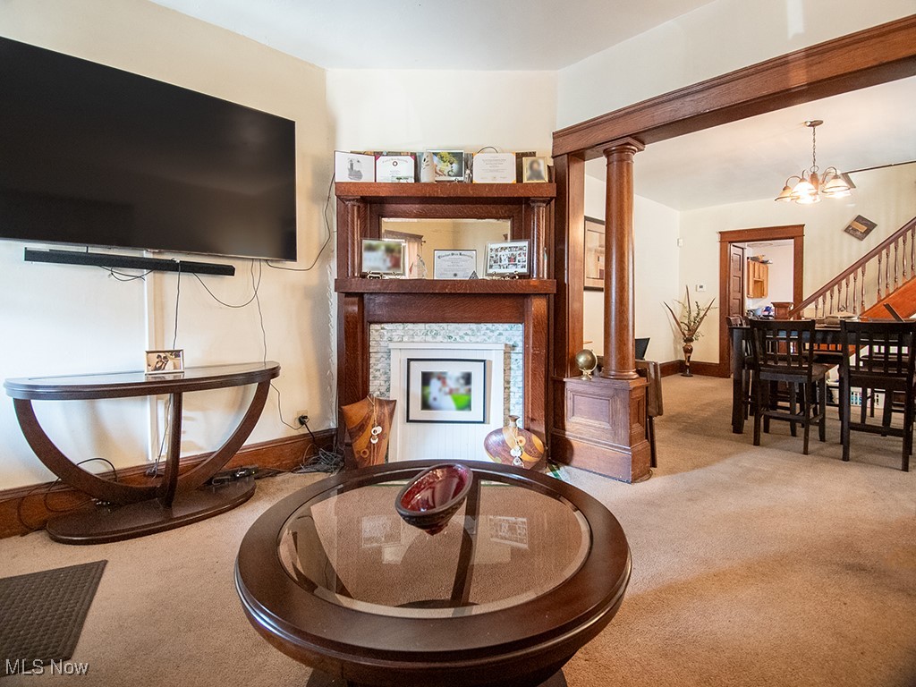 2068 W 100th Street Cleveland OH 44102