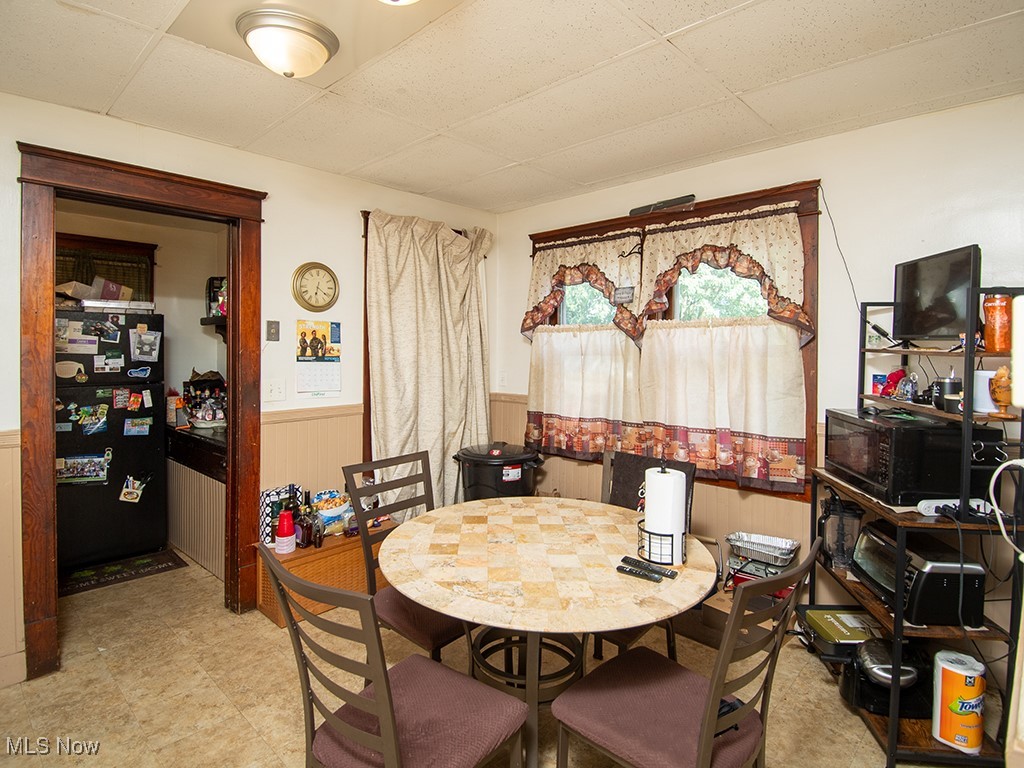 2068 W 100th Street Cleveland OH 44102