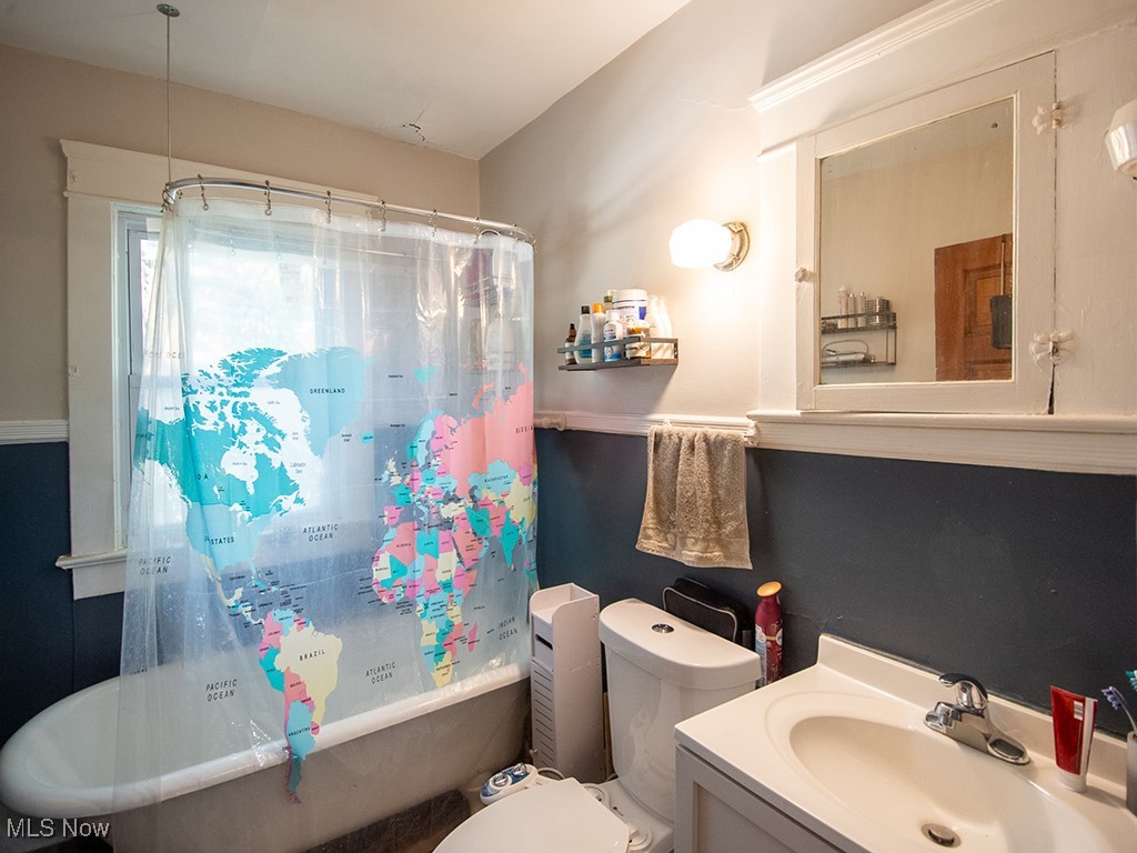 2068 W 100th Street Cleveland OH 44102