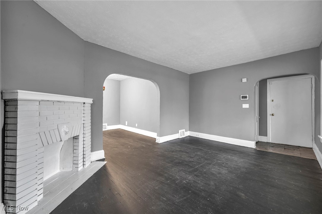 13818 Durkee Avenue Cleveland OH 44105