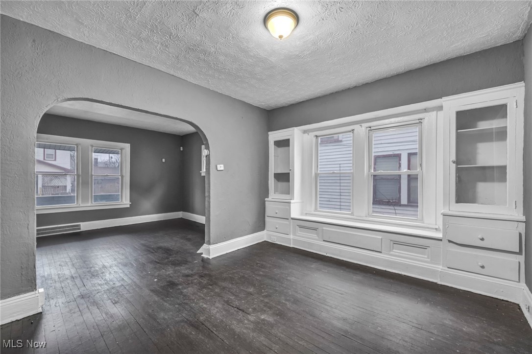 13818 Durkee Avenue Cleveland OH 44105