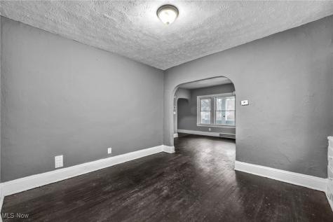 13818 Durkee Avenue Cleveland OH 44105