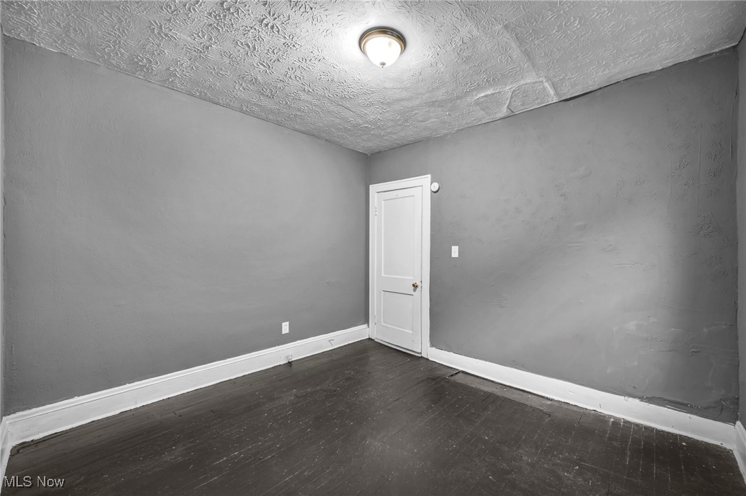 13818 Durkee Avenue Cleveland OH 44105
